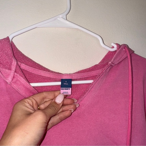 Old Navy Oversized Raw-Hem Pullover Hoodie Pink Small Tall - Picture 3 of 4